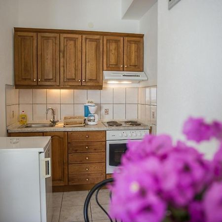 Apartments Skarpa 1601 Рогозница Экстерьер фото