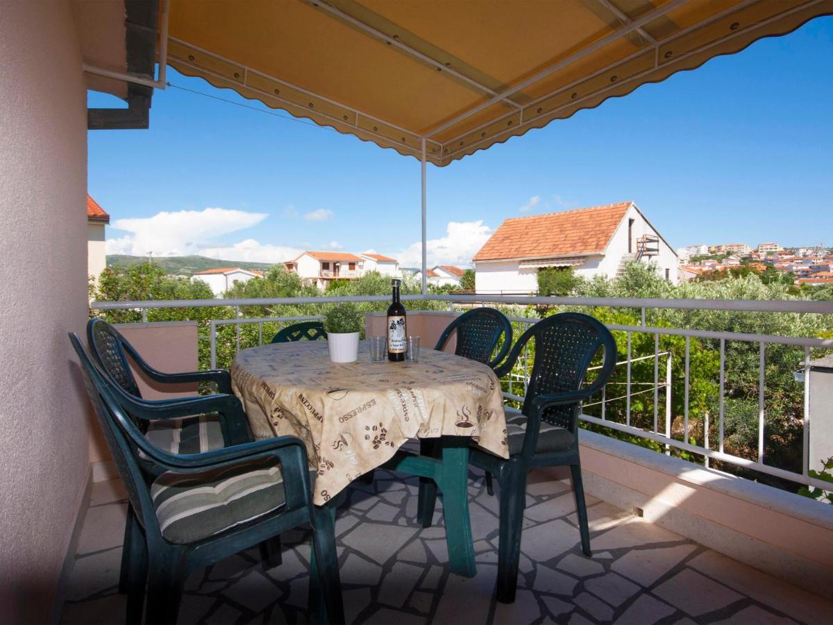 Apartments Skarpa 1601 Рогозница Экстерьер фото
