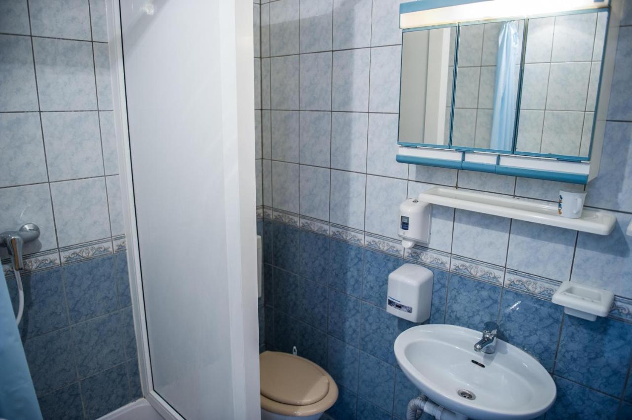 Apartments Skarpa 1601 Рогозница Экстерьер фото